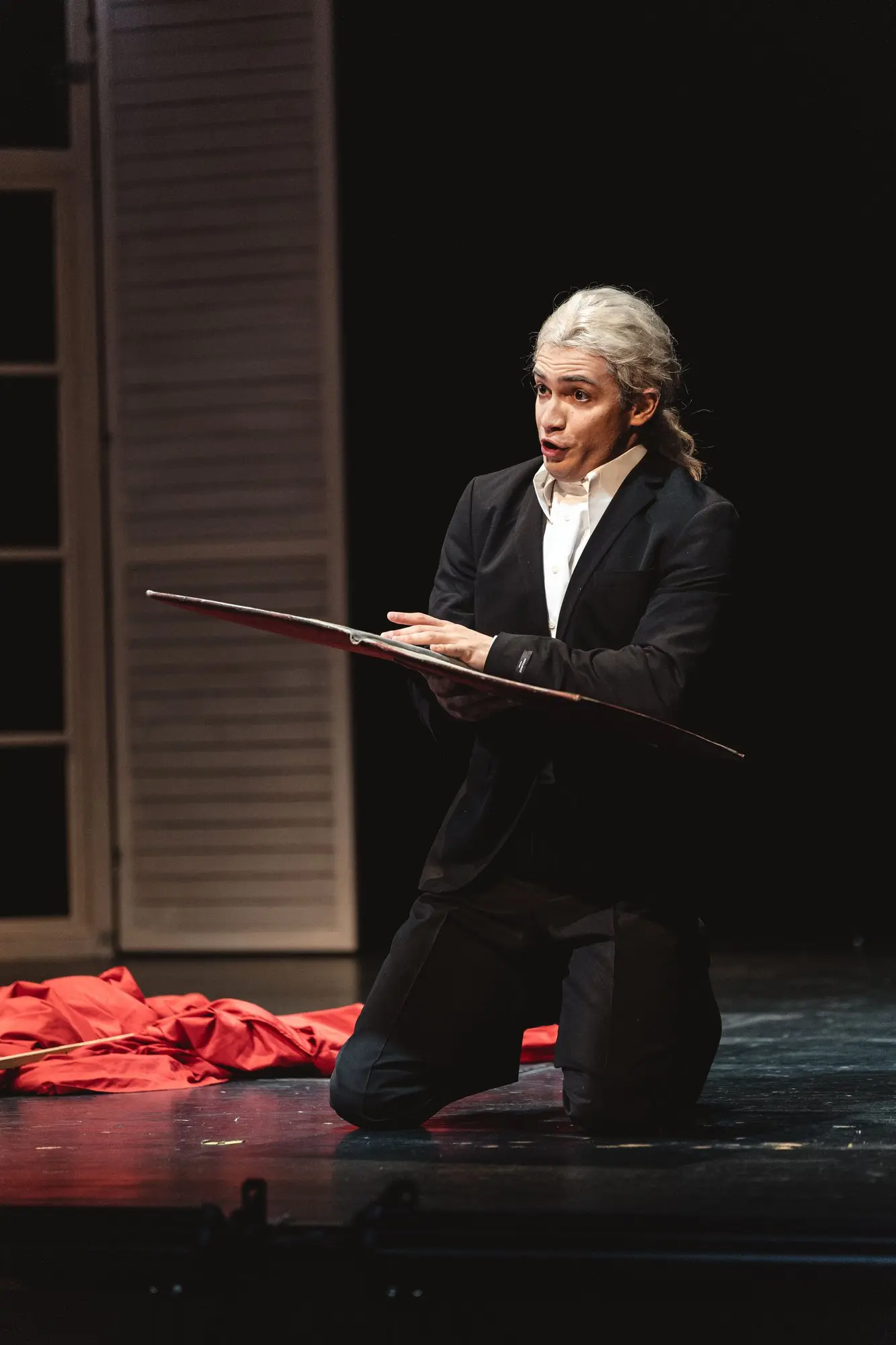 Baritone Biran Özgür Sariyer as Ser Matteo del Sarto in Arlecchino, HMT Leipzig